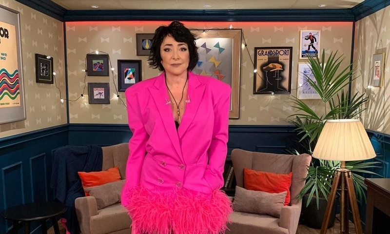 «Еще могу согнуться»: Лолита шокировала зрителей «VK Fest», показав им свою голую пятую точку 