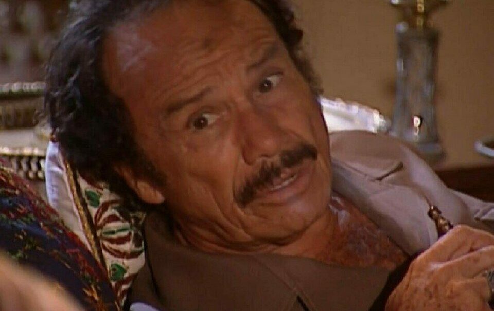 90-летнюю звезду «Клона» Стенио Гарсиа госпитализировали с острым сепсисом после пластики лица 90-летнюю звезду «Клона» Стенио Гарсиа госпитализировали с острым сепсисом после пластики лица