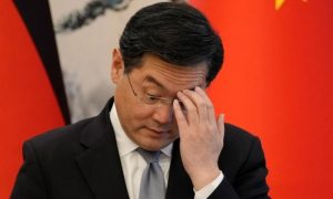 Пропавший глава МИД Китая снят с должности: как это отразится на отношениях с Россией