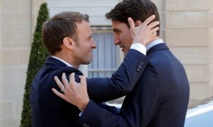 Президента Франции и премьера Канады заподозрили в излишне близких отношениях – мол, Трюдо даже разводится из-за Макрона с женой
