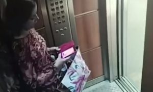 В Екатеринбурге женщина пролетела в бешеном лифте 8 этажей