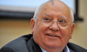 Как Горбачев прогнулся под НАТО и продемонстрировал редкостный идиотизм