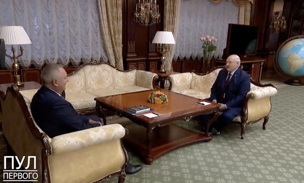 Лукашенко встретился с Рогозиным в Минске Лукашенко встретился с Рогозиным в Минске