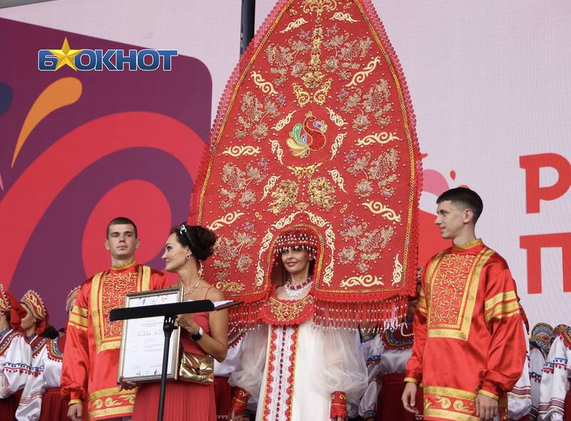 Шесть мировых рекордов и более 38 миллионов гостей и зрителей: в Москве завершился фестиваль «Русское поле» Шесть мировых рекордов и более 38 миллионов гостей и зрителей: в Москве завершился фестиваль «Русское поле»