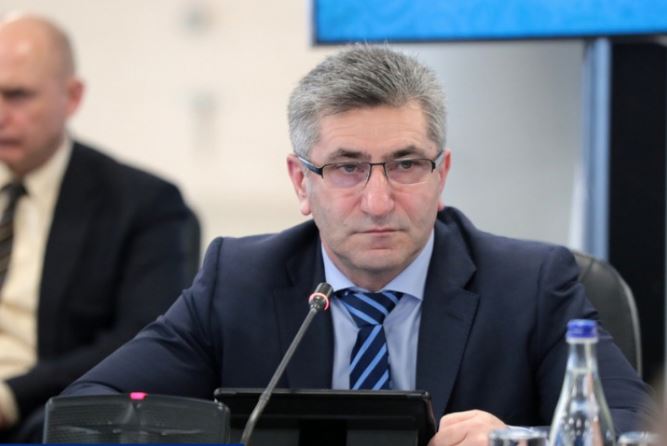 Ростовский министр спорта Аракелян указал на возможную вину детей в трагедии на Гребном канале 