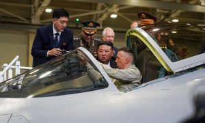Ким Чен Ын осмотрел цех сборки Су-35 и Су-57: дадим ли истребители Северной Корее