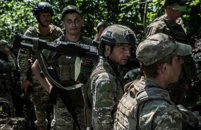«У Украины нет президента»: боец ВСУ призвал не выполнять приказы из-за нелегитимности Зеленского 
