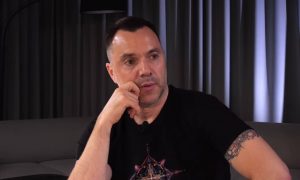 За что на самом деле против Арестовича* завели уголовное дело на Украине