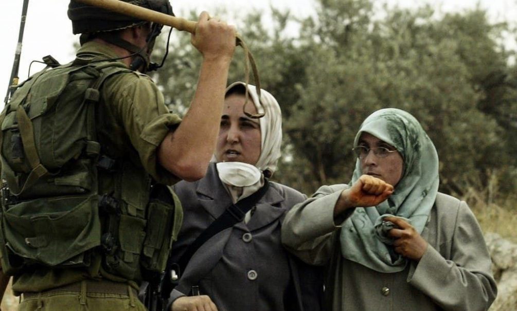 Израильский ветеран рассказал, как евреи насиловали арабок и сжигали огнеметом их мужчин Израильский ветеран рассказал, как евреи насиловали арабок и сжигали огнеметом их мужчин