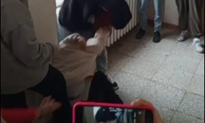 Недетские разборки: в Тольятти школьница жестоко избила девушку