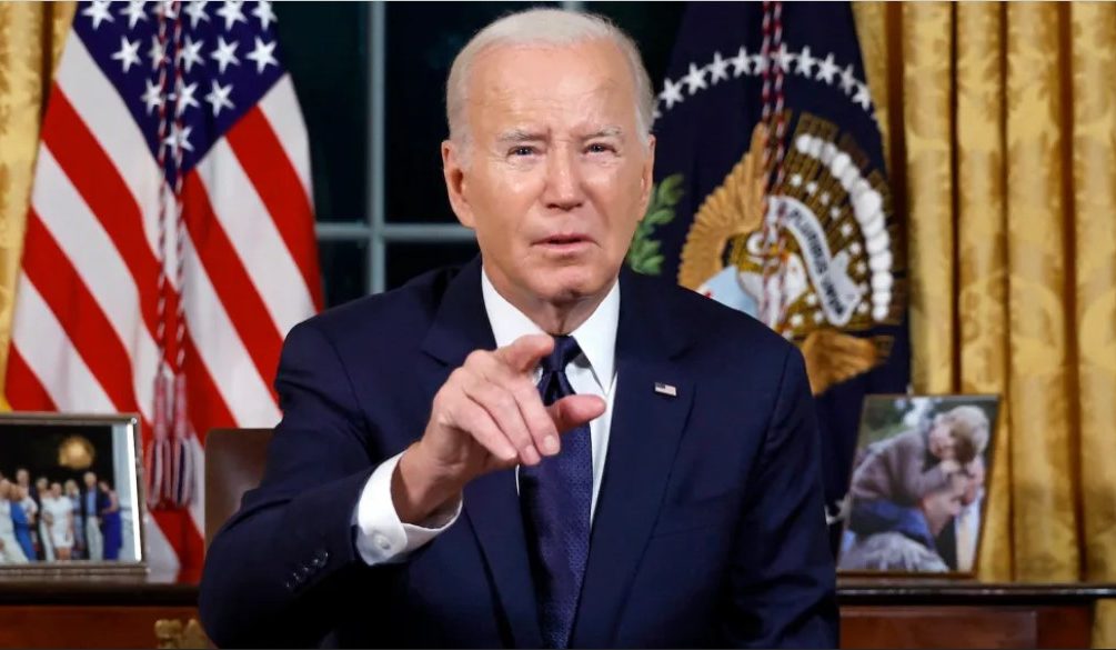 Байден не смог убедить американцев в необходимости помогать Украине 