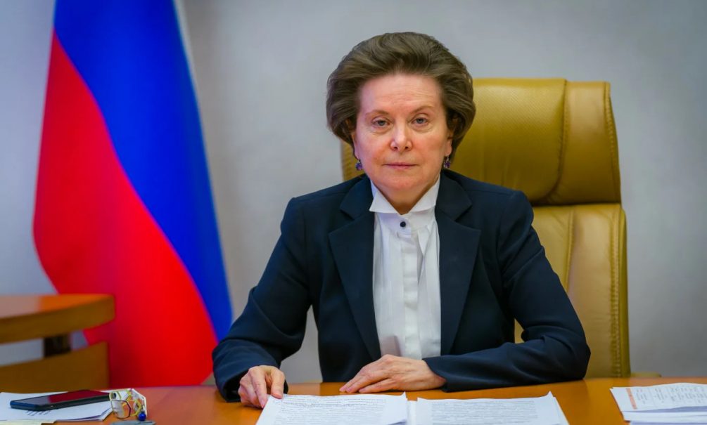 На губернатора ХМАО Комарову заявили в полицию за дискредитацию ВС 