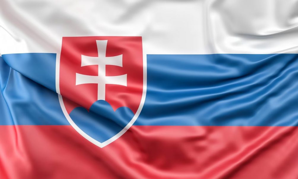 На выборах в Словакии лидирует партия, выступающая против помощи Украине 