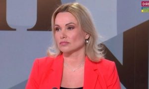 Скандальную экс-сотрудницу «Первого канала» Марину Овсянникову лишили родительских прав