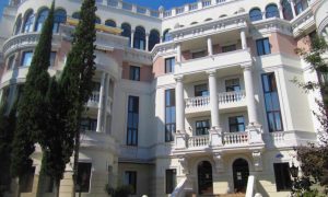 Власти Крыма выставили на торги элитную квартиру Зеленского в Ялте