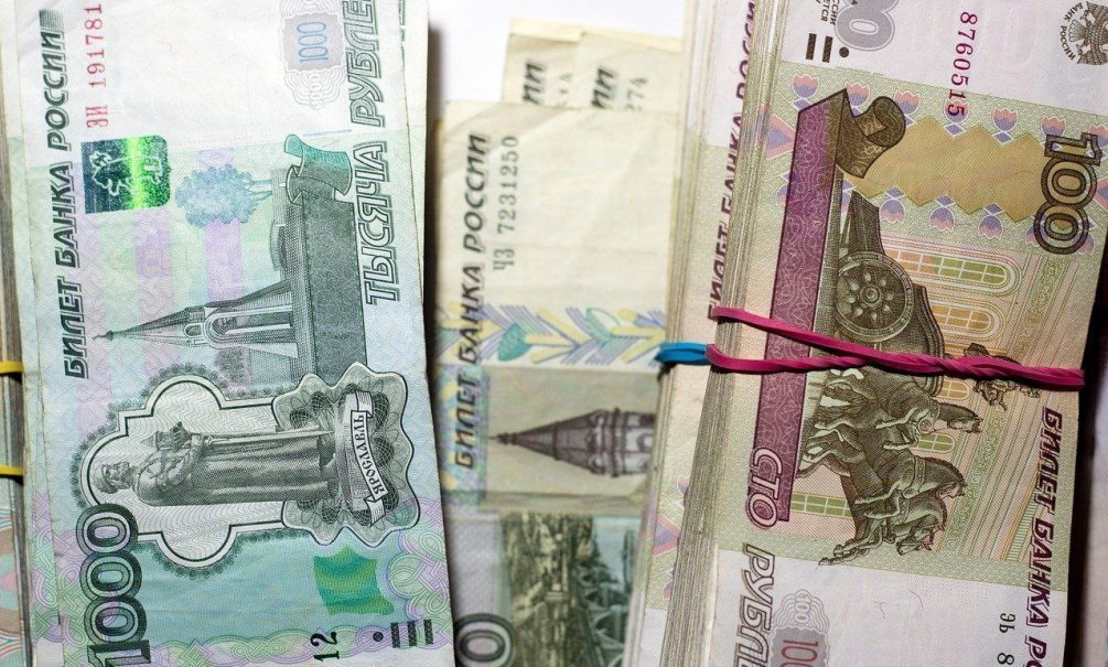 Деньги в банк: в РФ ожидают усиления интереса населения к срочным вкладам 