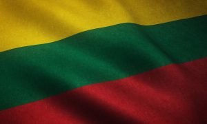 Литва отправила ноту протеста РФ из-за демонтажа памятной таблички епископу Рейнису