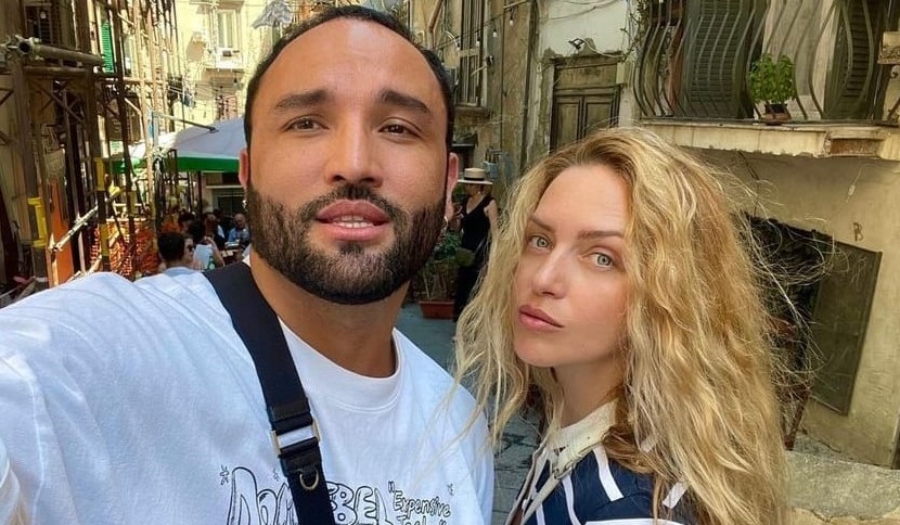 Визажист Виктории Бони Сердар Камбаров расстался с женой после 17 лет брака Визажист Виктории Бони Сердар Камбаров расстался с женой после 17 лет брака