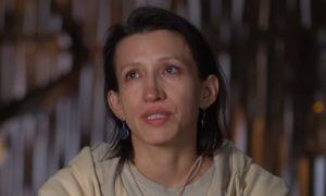 «Вы люди вообще?»: Елена Борщева в слезах покинула «Новые Звезды в Африке»