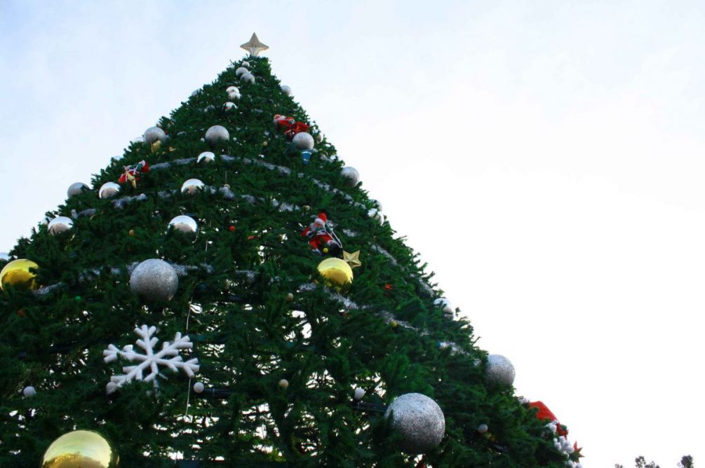 Миллионы на праздник: города России готовятся к Новому году