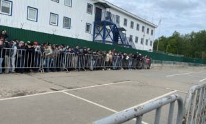 Без права на возвращение: в Госдуме предложили высылать мигрантов за любые нарушения закона