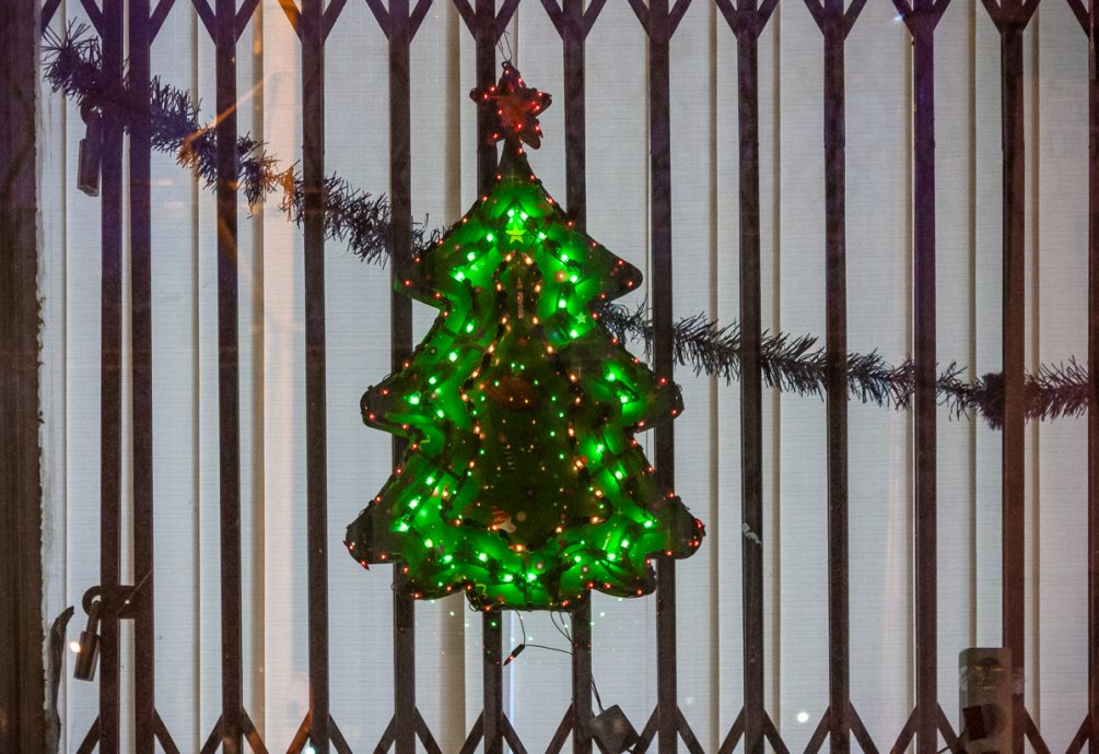 Миллионы на праздник: города России готовятся к Новому году