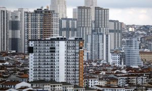 Цены на квартиры стремительно растут: реально ли купить жилье в России?