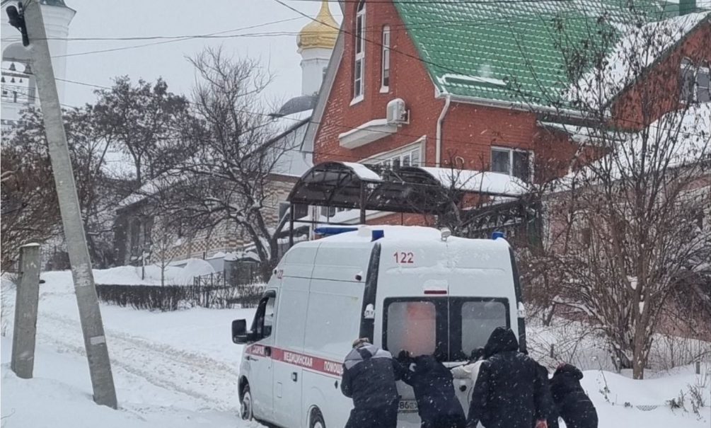 «Лопата сегодня – предмет, без которого лучше в город не выезжать»: Воронеж накрыл снежный «апокалипсис» 