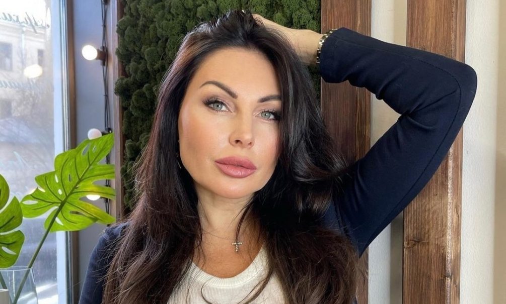 Актриса Наталья Бочкарева сделала пластическую операцию у скандально известного Тимура Хайдарова Актриса Наталья Бочкарева сделала пластическую операцию у скандально известного Тимура Хайдарова