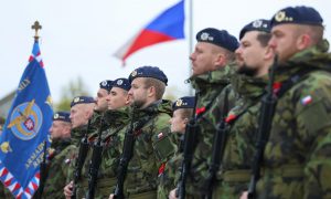 Будем пугать: глава Генштаба Чехии нашел нестандартный способ противостоять России