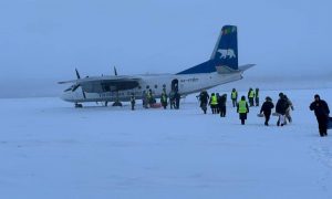В Якутии пассажирский самолёт приземлился на замёрзшую реку