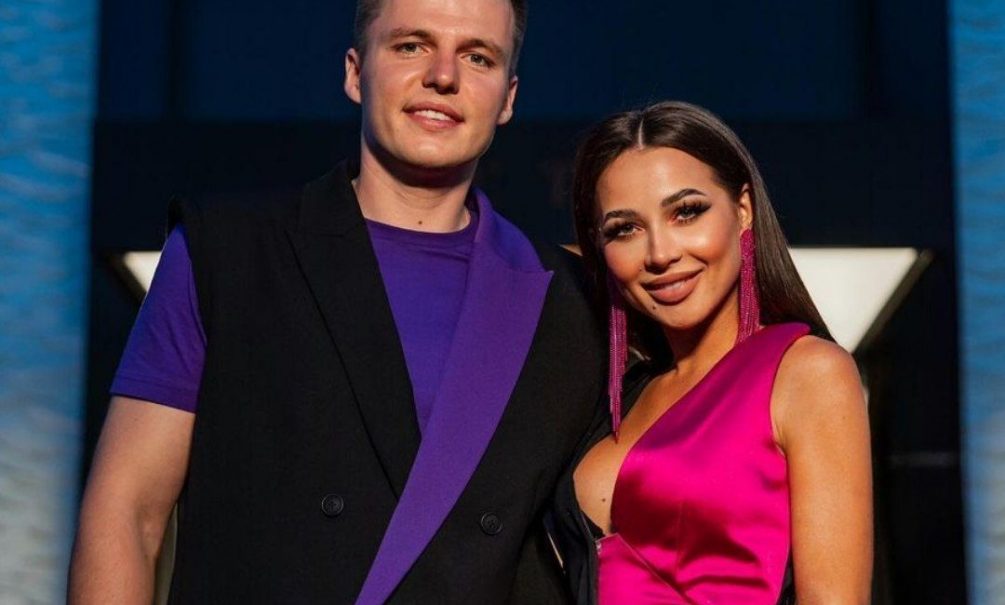 «Признали вину»: блогеры Чекалины выплатили долг по налогам в 504 млн рублей, но проблемы остались 