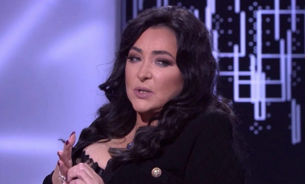 Лолита объяснила свое скандальное видео с поздравлением Зеленского: «Чтобы мы друг другу горло перегрызли» Лолита объяснила свое скандальное видео с поздравлением Зеленского: «Чтобы мы друг другу горло перегрызли»