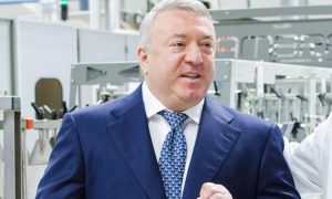 Отдых с особым цинизмом. Перед вылетом на Мальдивы депутаты поделились 