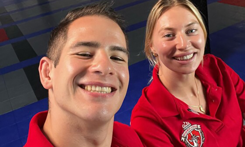 Проект «Пятая колонна»: предали Родину за карьеру – сбежавшие в США фехтовальщики поедут на Олимпиаду под американским флагом Проект «Пятая колонна»: предали Родину за карьеру – сбежавшие в США фехтовальщики поедут на Олимпиаду под американским флагом