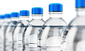 Ученые нашли серьезную угрозу здоровья в пластиковых бутылках для воды