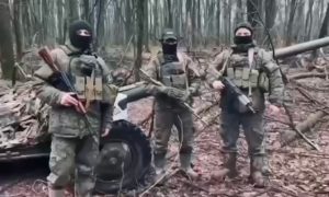 Потерявшая зрение орловчанка спела песню участникам СВО к 23 февраля