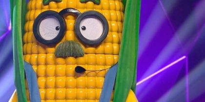 Кто скрывался в костюме Кукурузы в шоу «Маска»: все версии жюри оказались мимо