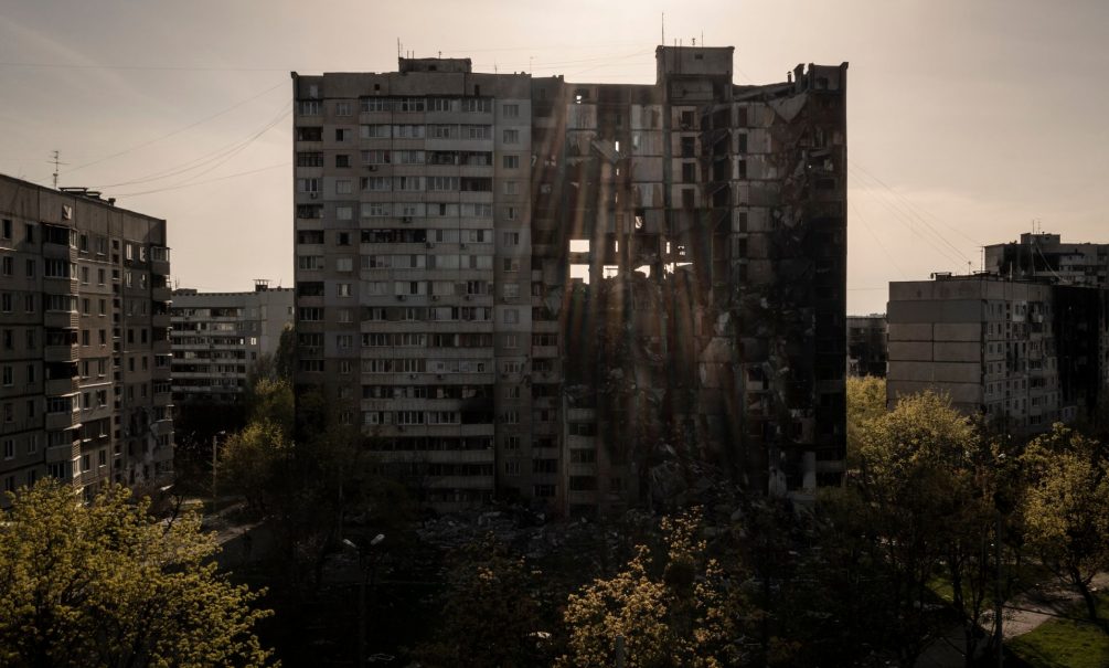 Жители Харькова массово распродают жилье и бегут из города 