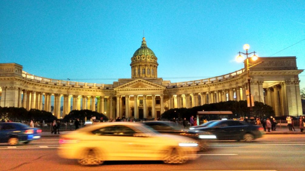 С солнцем и морем: названы 10 городов, где россияне хотят жить на пенсии