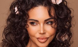 «Чувствую себя голой»: Оксана Самойлова решила избавиться от искусственных волос спустя 15 лет наращивания