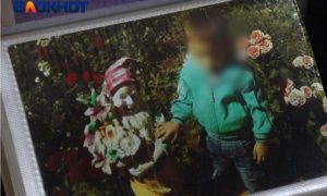 Мать из Волгоградской области лишили ребёнка после того, как над ним надругался её отчим