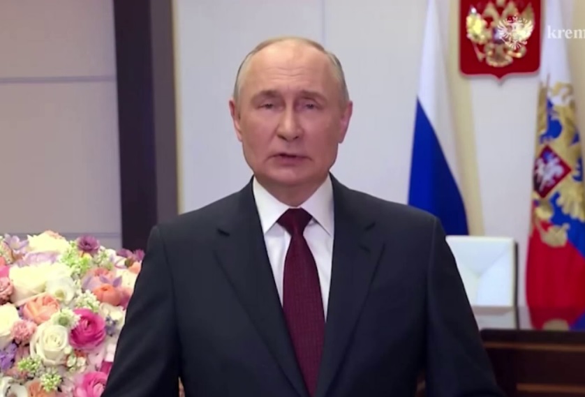 Владимир Путин поздравил женщин с 8 марта 