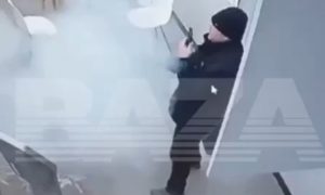 Мошенники заставили мужчину запустить фейерверк в отделении Сбера в Новосибирске