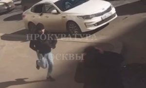 В Москве случайный прохожий не дал похитить из автомобиля 46 млн рублей