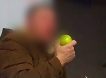 Пьяный дебошир закидал яблоками пассажиров рейса Томск — Москва