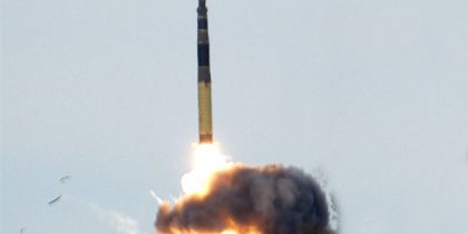 Новости СВО: уничтожен военный эшелон под Харьковом – по городу за час прилетело более десяти ракет