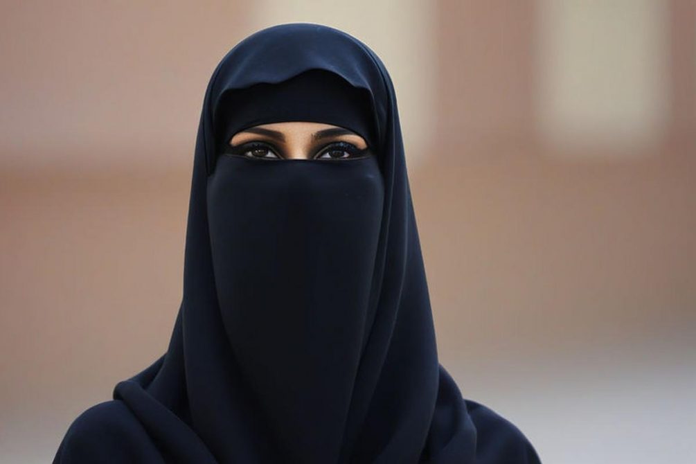 «Как-то жутко»: в России предложили запретить женщинам носить никабы