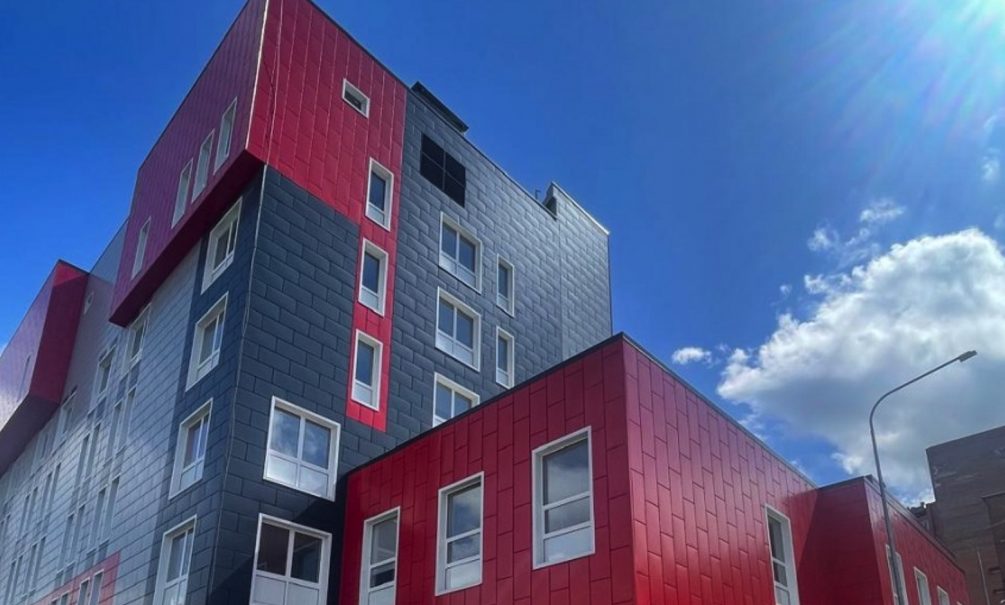 Ростовский роддом перепрофилировали под военный госпиталь, а новое здание за 2,9 млрд руб пустует по неизвестным причинам 