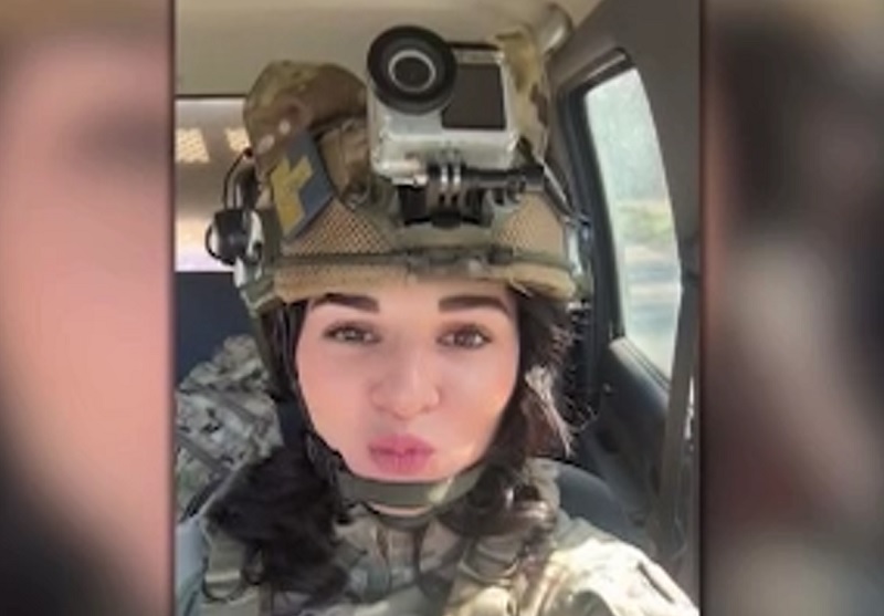 «Муж в гроб, жена в окоп»: беременная украинка отправилась воевать на Донбасс «Муж в гроб, жена в окоп»: беременная украинка отправилась воевать на Донбасс